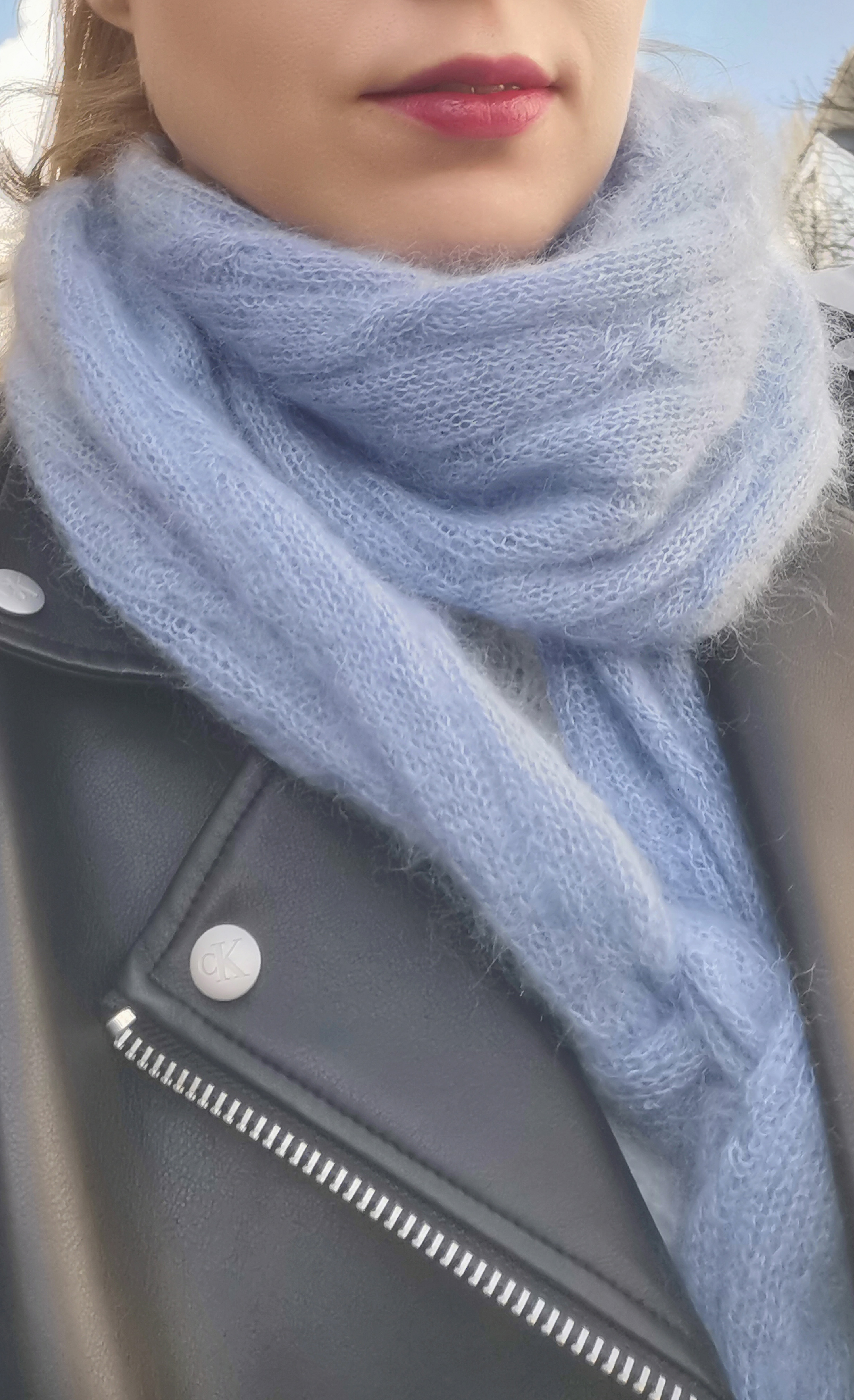 how I wear triangular shawl